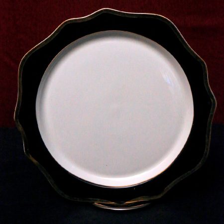 Black sunflower charger plates